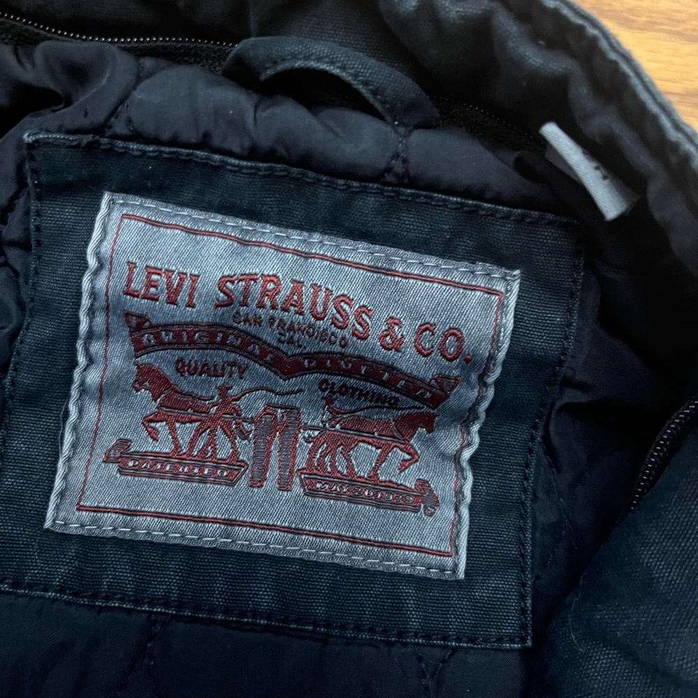 Levi’s jacket - Picture 2 of 5